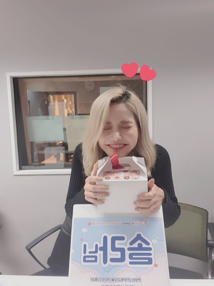 Byul_2221's tweet photo. #HAPPYSOLARDAY
#우리의_태양_솔라_생일축하해
ソラちゃんお誕生日おめでとう🎂 https://t.co/WeWoWL7H6i