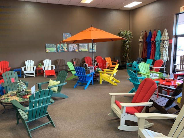 Add some color into your life! We have a full 🌈 in our store. Stop by and check 'em all out! 

patioconnectionaz.com