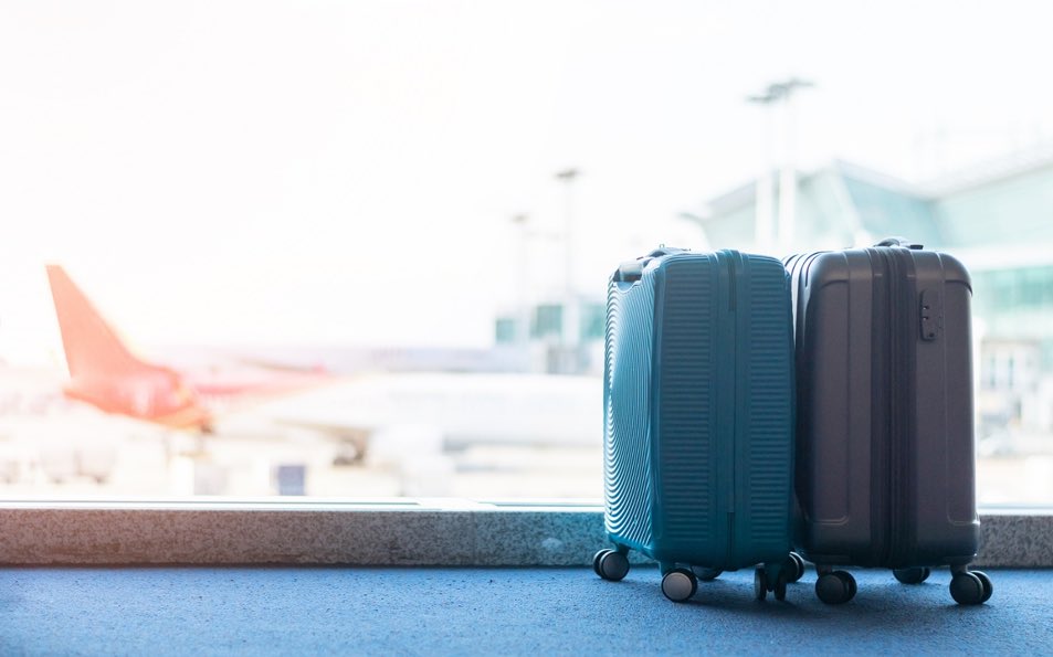 Hostlab1's tweet photo. Do you need a new suitcase? https://t.co/v3JEdFQCHc #Hostlab #suitcase #travel #packing #new #clothes #wheels #backpain #tech https://t.co/vg1RdNYdVI