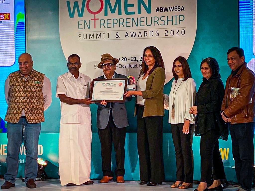 ndasgupta's tweet photo. Just received the ‘Digital Woman Entrepreneur of the Year’ Award. Gratitude #BusinessWorld. Thank you Jury members and my most beloved @ZircaDigital family.
@akg1205 @TheGuptaKK
#BWESA #WomenEntrepreneurs #DigitalMarketing #GirlPower https://t.co/yTDWNGb5H7