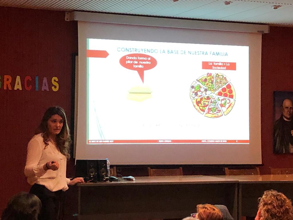 AmorDiosVa's tweet photo. #AMPAADD El reto de ser padres hoy, con Elena Arribas, trabajadora social y experta en #coachingfamiliar. https://t.co/HPAHQGiLoY