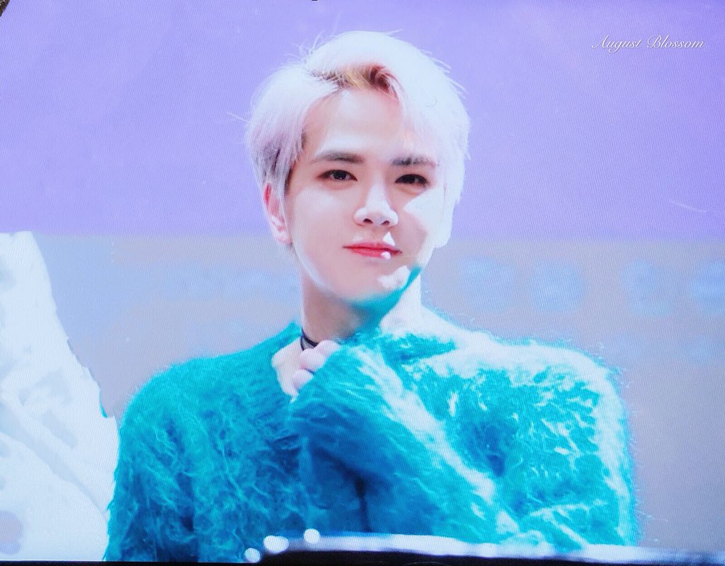 AugustBlossom97's tweet photo. 더보이즈 200221팬싸
🦋✨ 사운드웨이브 영등포점 ✨ 🦋
#영훈 #김영훈 #Younghoon 
#더보이즈 #THEBOYZ #THEBOYZ_REVEAL https://t.co/MRXZ3fhd4v