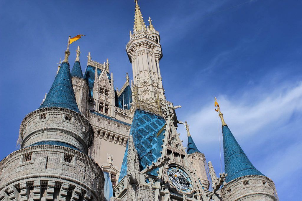 Themeparkhipste's tweet photo. 😨Do you think the Orlando theme parks are too expensive?
Learn how to find discounted tickets here for your next trip: https://t.co/IZTYKcDRDS
#themeparktips #solotravel #travelbudget https://t.co/QSg8I0v2KC