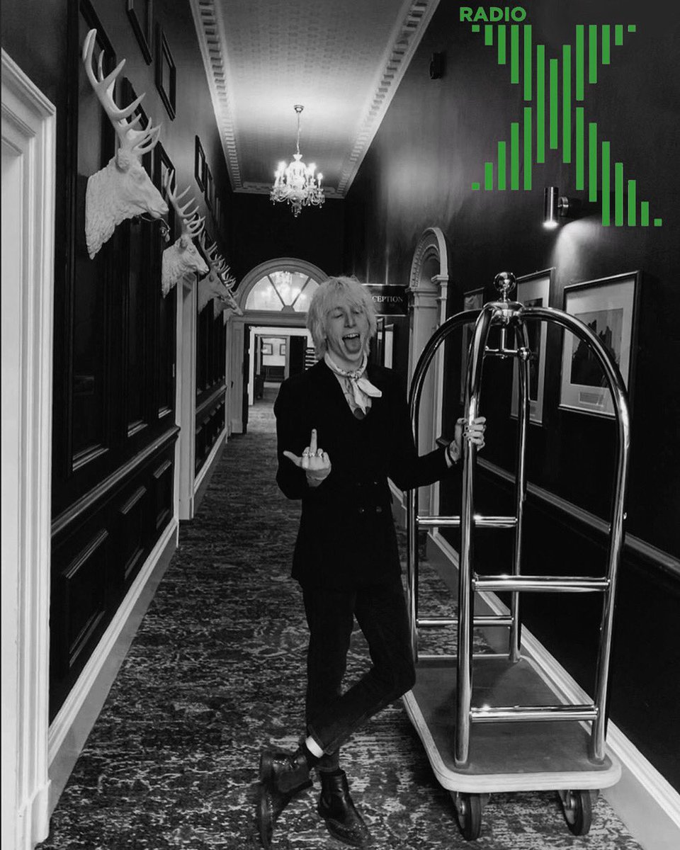 ‘FUTURE’,  the first single from our forthcoming debut EP ‘IN TRUTH I FEAR FOR THE HEART’ is now available on all major platforms!!
.
Massive thank you to <a href="/JohnKennedy/">John Kennedy</a> for giving it a spin on <a href="/RadioX/">Radio X</a> last night &amp; for the kind words 🌸🖤🌸