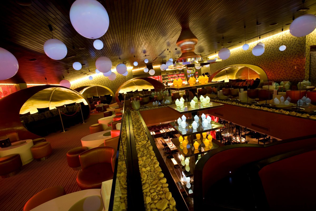 Just launched: <a href="/vermilionuk/">Vermilion</a>  – a three-floor labyrinth of incredible #Asianfusion, Thai and Indian cuisine, all within Sports City, Manchester. Gift vouchers are now available to purchase through the link on their website: vermilion.giftpro.co.uk 🍛🍹