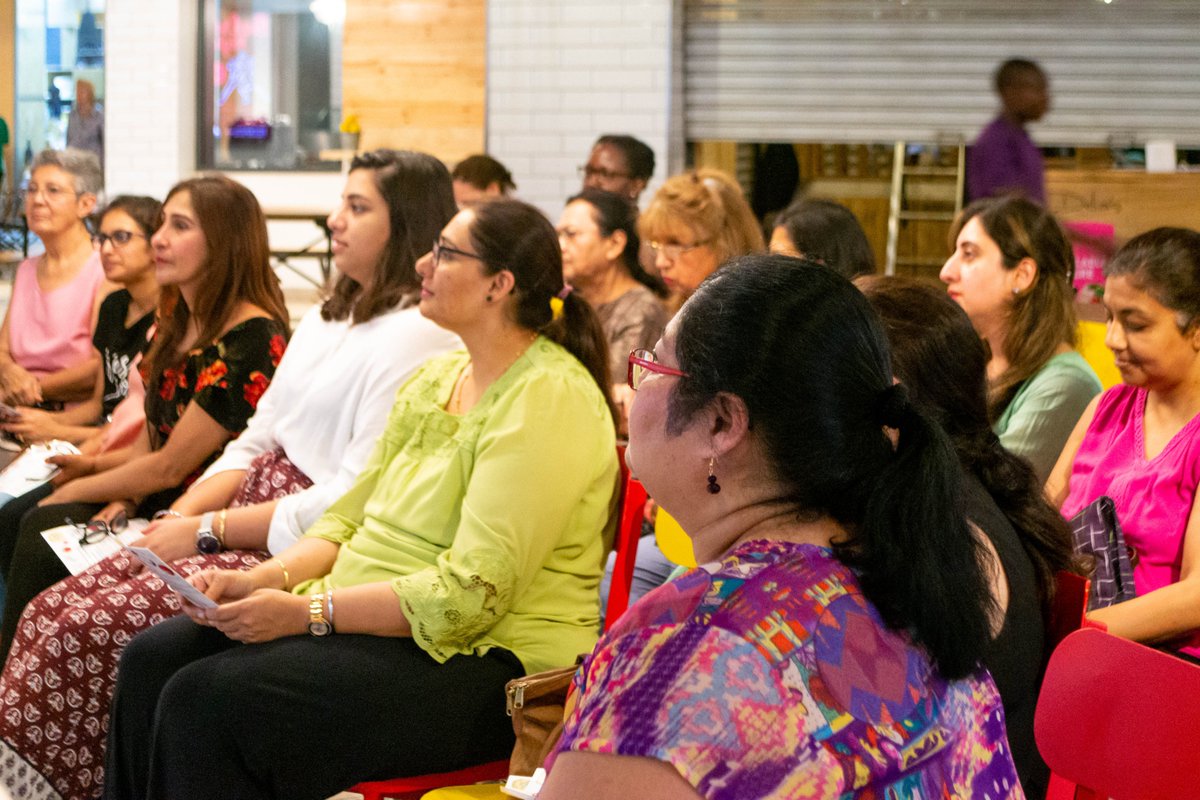 VillageMarket's tweet image. All you need is love, but sometimes a lunch break works wonders 😁 Scenes from the Quick Lunch Demo Kitchen cooking class last week. We had a blast! Stay tuned for details on the next one. Will you be joining us? 😃 #vmfoodie #DemoKitchen