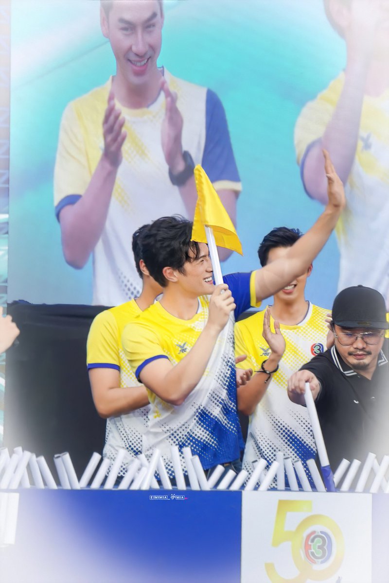 Emma__jma's tweet photo. หน้านุ้งตอนจับธงสี💛..เห็นๆอยู่..ว่ามีความอยากอยู่สีนี้..ชิมิ..😜😜..ทางเราดูออกน๊าา..😂😂..งือออ..เอ็นดูว์นุ้ง..🤗🤗💗💗💕💕
"50ปี 50ปี 50ปี ช่อง3 สีเหลืองชนะแน่"..😜😜
รูปมาช้า แต่มาแล้วน๊าา😂😂
#50ch3infinityfun #จับฉลากบอลช่อง3
#jamesma #james_jamesma  #เจมส์มาร์ https://t.co/cEuajXN8oo