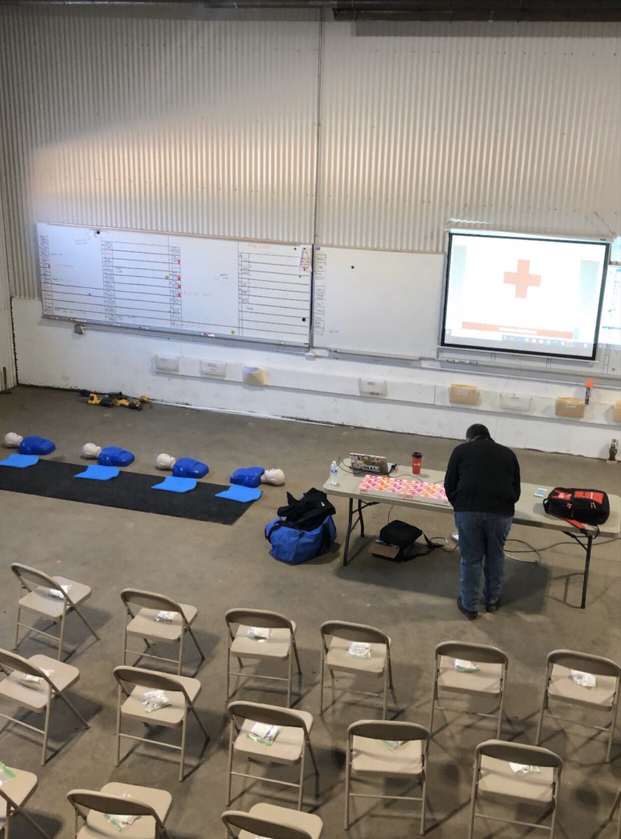 _b42l's tweet photo. Training day! #savelives #beforeitstoolate #b42l.com ♥️ https://t.co/ZbHHxGeFNZ