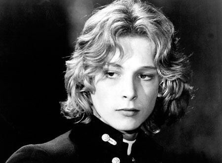 ミッドサマー のおじいちゃん ベニスに死す の超絶美少年だった Togetter