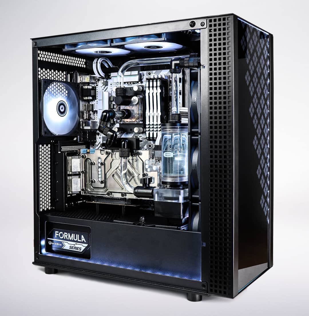 BitFenix's tweet photo. Check this Cool build form  Fabio “ #Tech4Gaming” 😍 😍 😍
“BitFenix for providing the awesome DOWN TG case, fans, the Formula PSU and to Reaper Cable for the awesome cables.”
 
#BitFenix #pcdiy #pcgaming  #Tech4Gaming https://t.co/v673WyaDPP