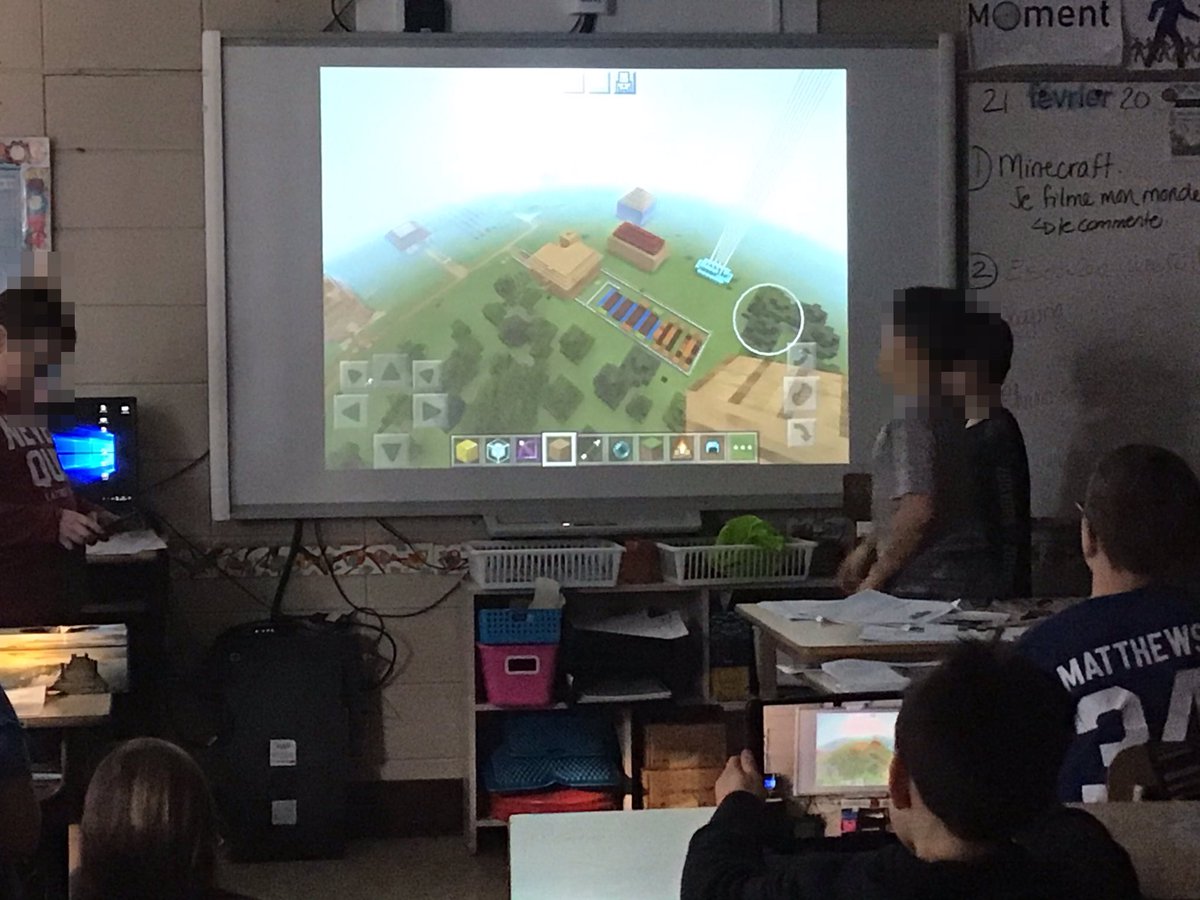 carolanadams's tweet photo. Les élèves de la classe de @ddionm5 qui présentent leur projet d'univers social réalisé avec @Minecraft. On peut voir leur seigneurie, leur église et leur moulin à vent! https://t.co/vM4A22SzV0