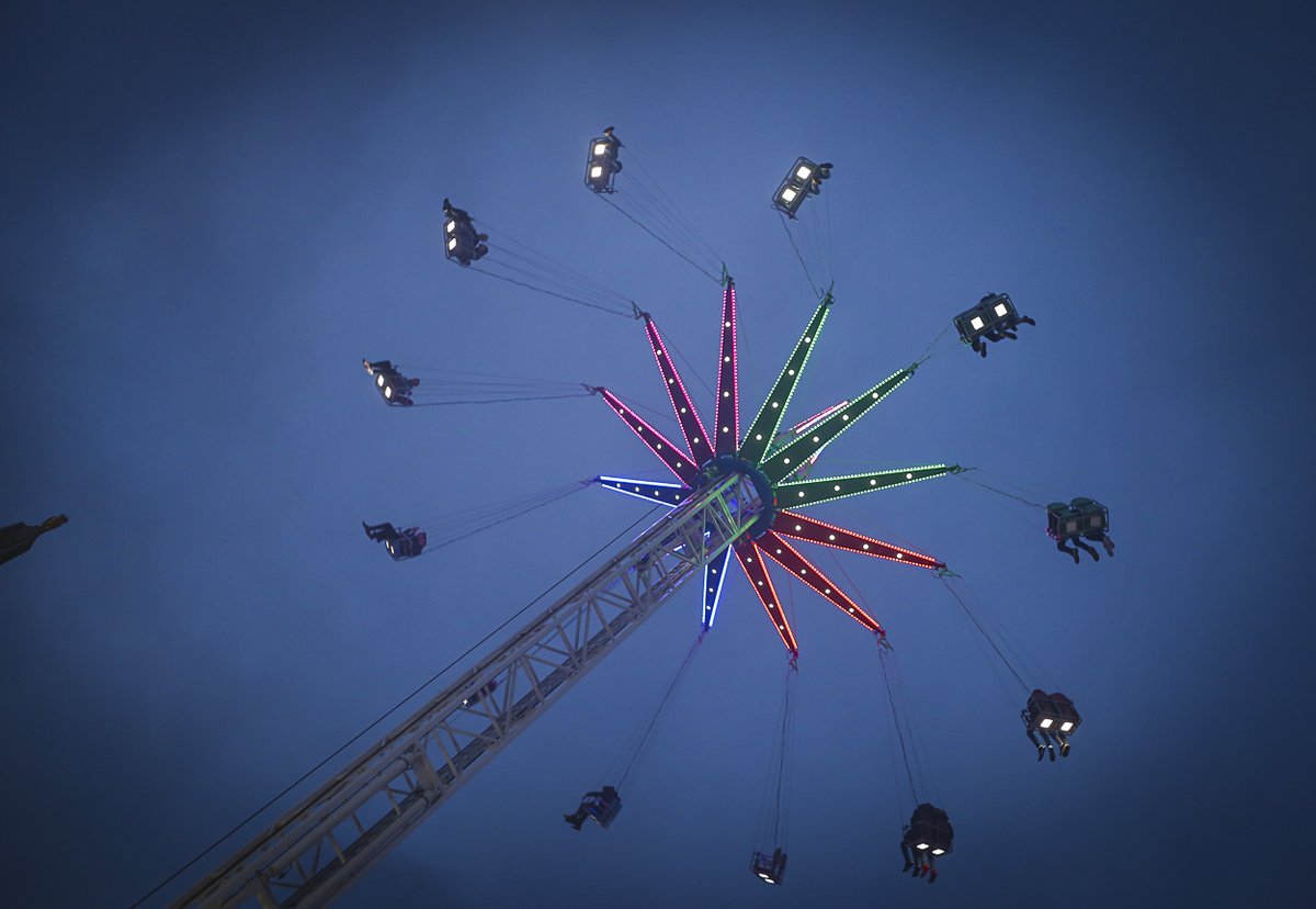 millsqleeds's tweet photo. Join us for the last weekend of #IceCubeLeeds!
There's an outdoor real #icerink, #familyfriendly rides &amp; attractions and a visitor cafe serving delicious treats!

» https://t.co/4wLZ8sz4wV https://t.co/o4HTv7CVrM