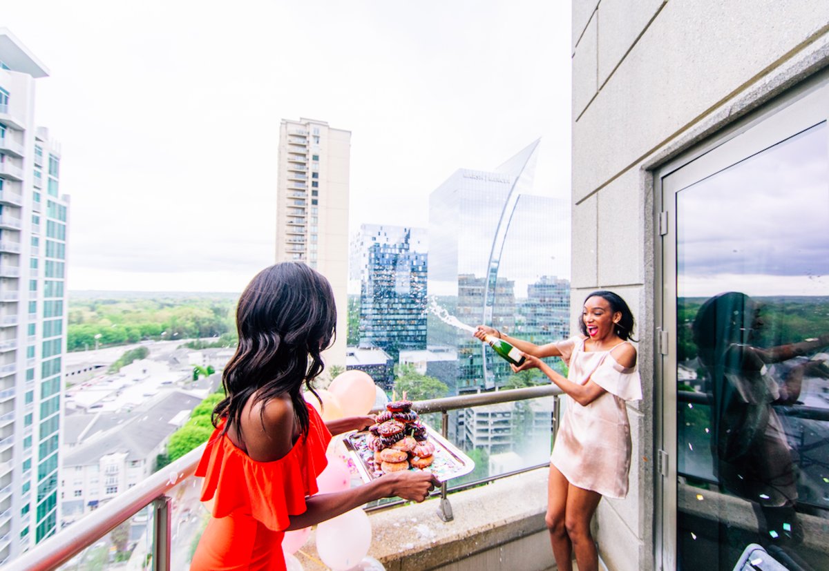 WAAtlanta's tweet photo. Add a sparkling surprise to your next Atlanta getaway. Book the Celebrate Every Stay package to enjoy a complimentary bottle of champagne with late check-out. #LiveUnforgettable https://t.co/Vq7FvlfqMV https://t.co/GRUJ9aO2Bt