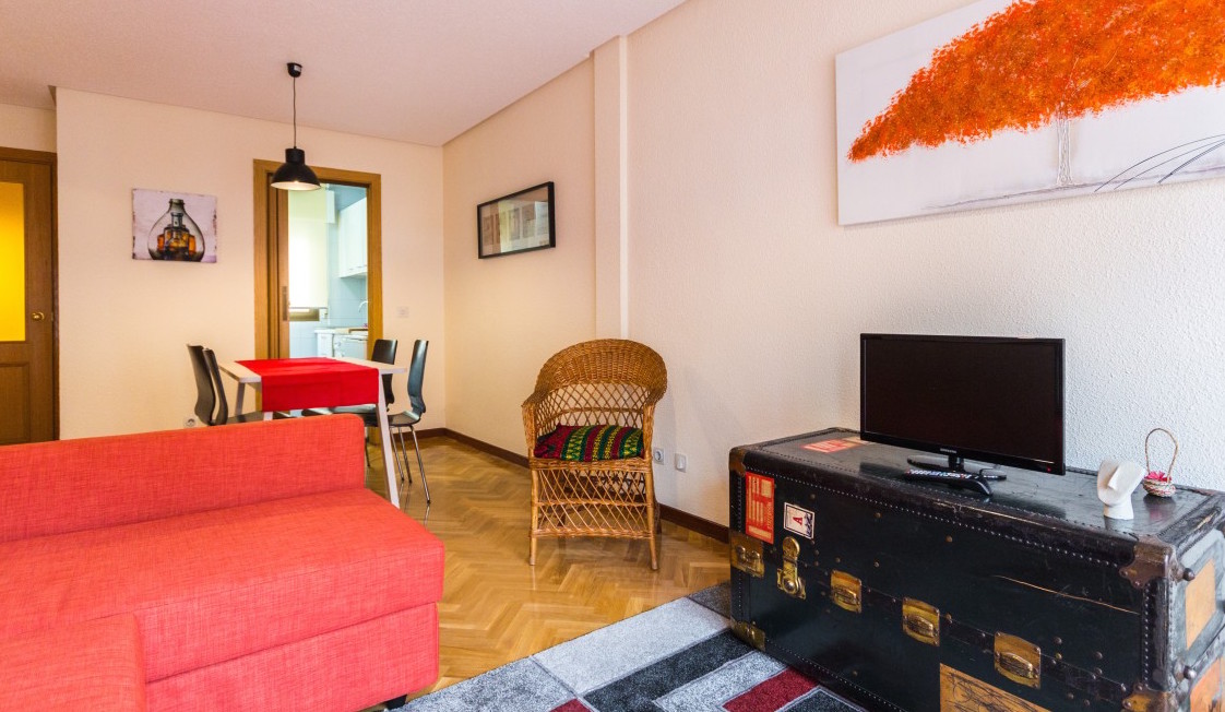 CrossCheckMAD's tweet photo. Moderno apartamento de un dormitorio situado en el Barrio de Salamanca, una de las mejores áreas residenciales y de compras en #Madrid. Para 2-3 personas.
https://t.co/FULucOe0WR
#apartamentoturistico #apartamentosturisticos #madrid #descubremadrid #viajar #vacaciones https://t.co/BgIqaz8wqW