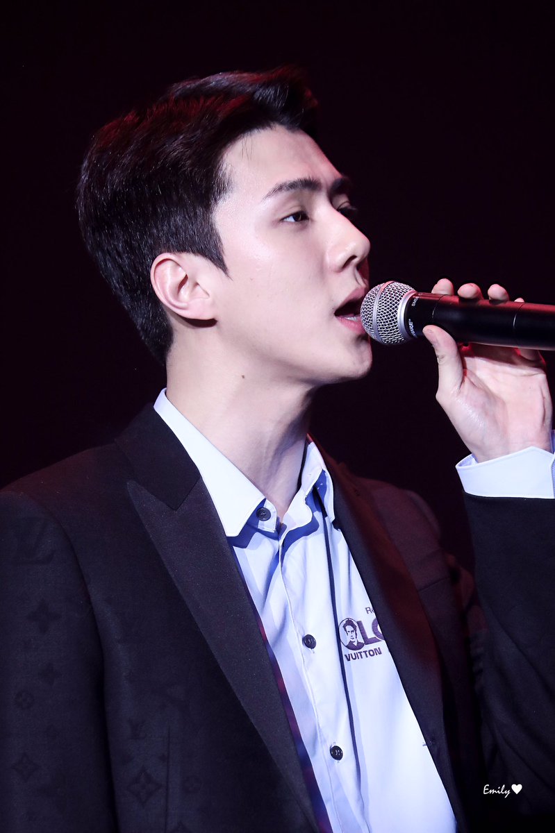 sehun_lowertee's tweet photo. #오세훈_아랫니
#세훈아랫니
#sehun https://t.co/m29ndLHcGm