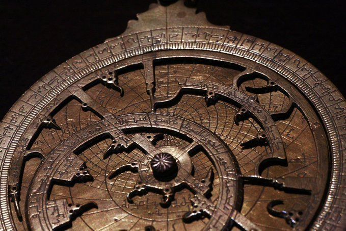 at_RIN's tweet photo. @antonhowes shares the history of finding latitude in the recent edition of his weekly newsletter, Age of Invention. Read more here: https://t.co/wfvoc6mTXA
#HistoryOfNavigation #Navigation #Latitude https://t.co/U3Kc5euVCc