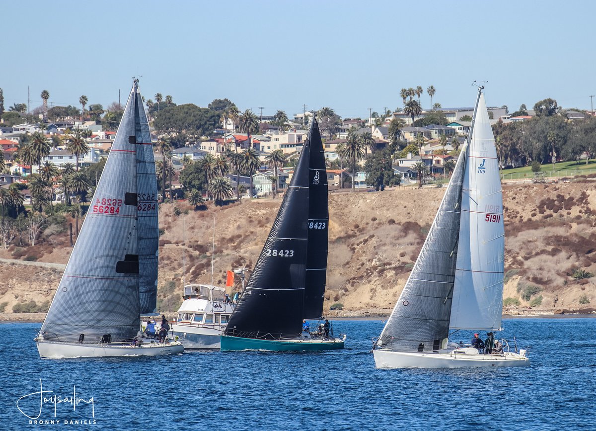 ybtracking's tweet photo. The 2020 Islands Race starts today! Keep track of who's in the lead via the YB races app on iPhone and Android or on the official website: https://t.co/OeKf3RXInP @SDYC1886 #IslandsRace #IslandsRace2020 #sailing #yachtracing #offshoreracing #ybtracking https://t.co/sFLZNjTqfa