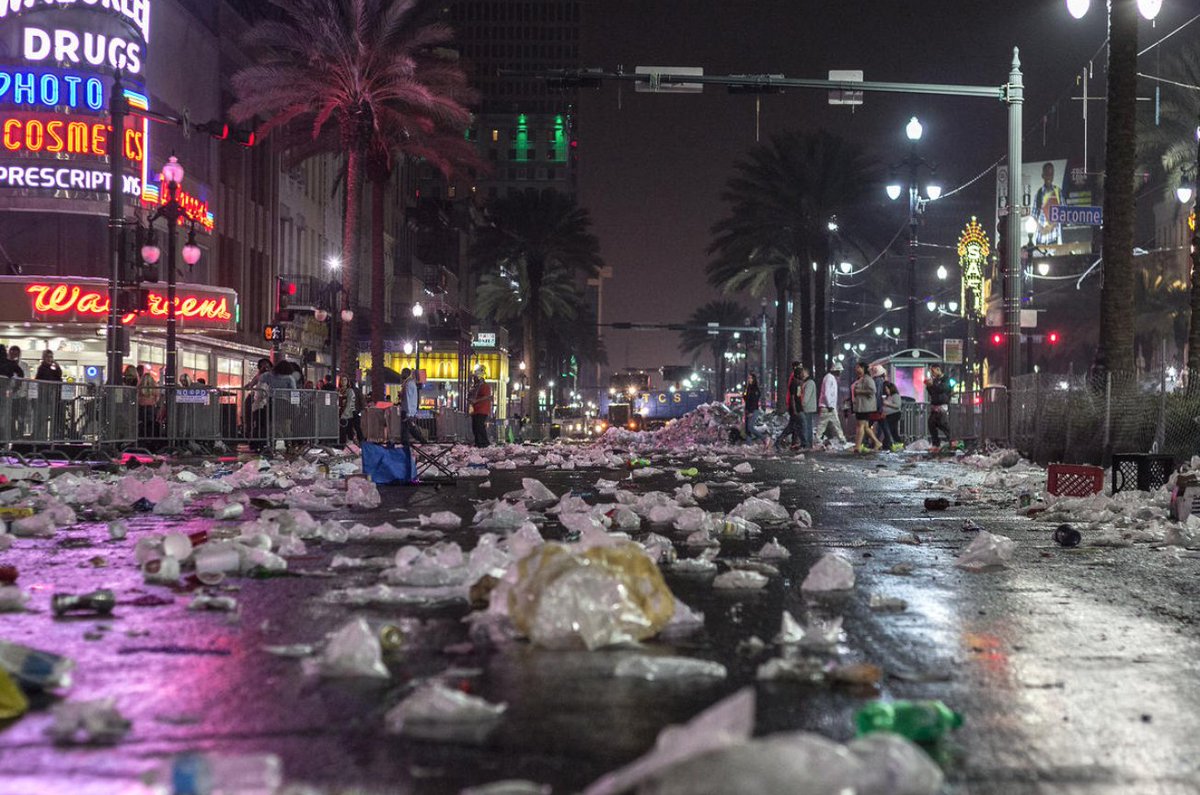 PlasticPollutes's tweet photo. Plastic Mardi Gras Beads Are Cheap, Fun To Throw — And Toxic For The Environment. #plasticpollutes #breakfreefromplastic https://t.co/jkd6V9oqBs https://t.co/0OZCv4oDBQ