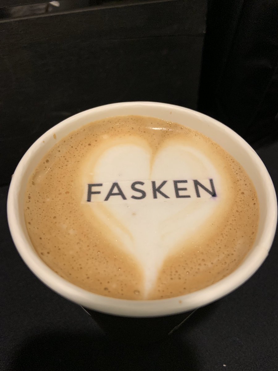EspressoBella's tweet photo. Our #EspressoBella @FaskenLaw Happy to caffeinate the team!  #WheresYourWhiteTie #DrinkYourLogo #BeverageBranding #Coffee #Catering #Toronto #Barista #BaristaView #CoffeeCatering https://t.co/9qSZ9SiGX3