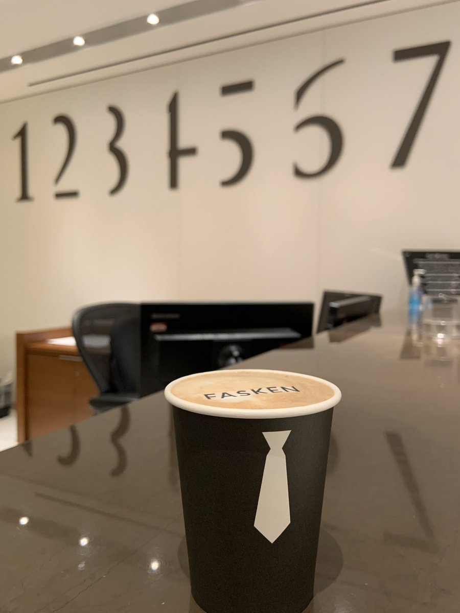 EspressoBella's tweet photo. Our #EspressoBella @FaskenLaw Happy to caffeinate the team!  #WheresYourWhiteTie #DrinkYourLogo #BeverageBranding #Coffee #Catering #Toronto #Barista #BaristaView #CoffeeCatering https://t.co/9qSZ9SiGX3
