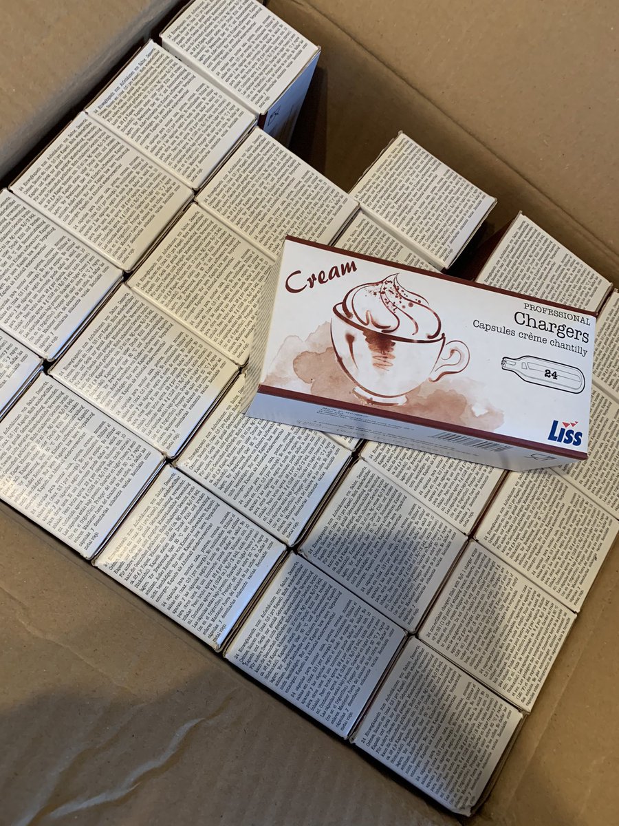 L1Fast's tweet image. Get your orders in 🎈🏎