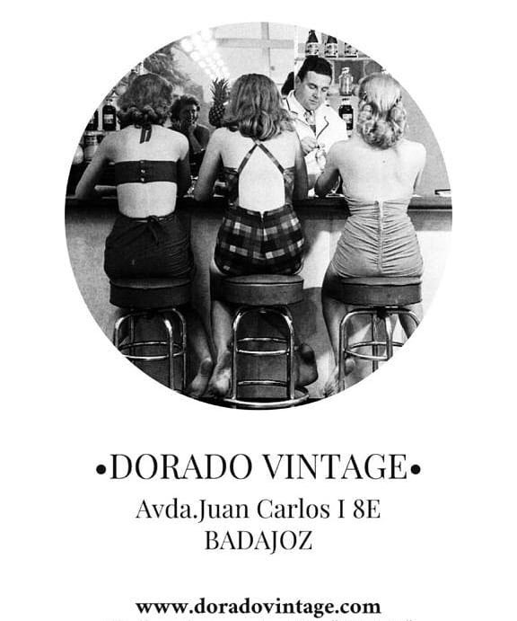 Apostando por el vintage de calidad... ¡¡vuelve <a href="/doradovintage/">Dorado Vintage</a> como colaborador sospechoso!!💃💃
Dorado Vintage
.
Trato personal ejemplar y calidad asegurada en sus productos... ¡¡No dudéis en pasar por la tienda a echar un ojo!! 😏😏
.
#carnavaldebadajoz2020
#murgalassospechosas