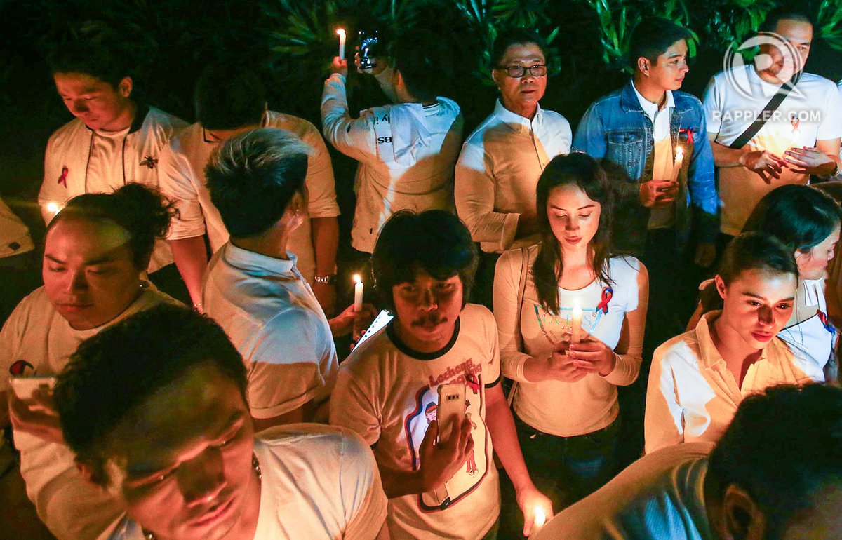 rapplerdotcom's tweet photo. LOOK: Actors and actresses of ABS-CBN join the candlelight vigil on Friday, February 21 to call for the renewal of the broadcast giant's franchise. #DefendPressFreedom #StandWithABSCBN

Photos by Inoue Jaena/Rappler https://t.co/2ih8IhQ6Jz