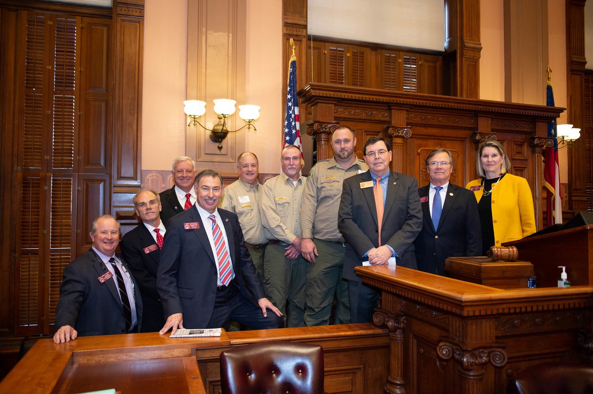 GaTrees's tweet photo. Thanks to @Harper4Georgia, @LynnSmithGA and @GovKemp for recognizing our Northern Unit of the Year (Chattahoochee/Marion), Southern Unit of the Year (Baker/Mitchell), Protection Dept Area of the Year (Area 4) and Management Dept Region of the Year (Region 2) yesterday! https://t.co/mj5Jwqhk8J