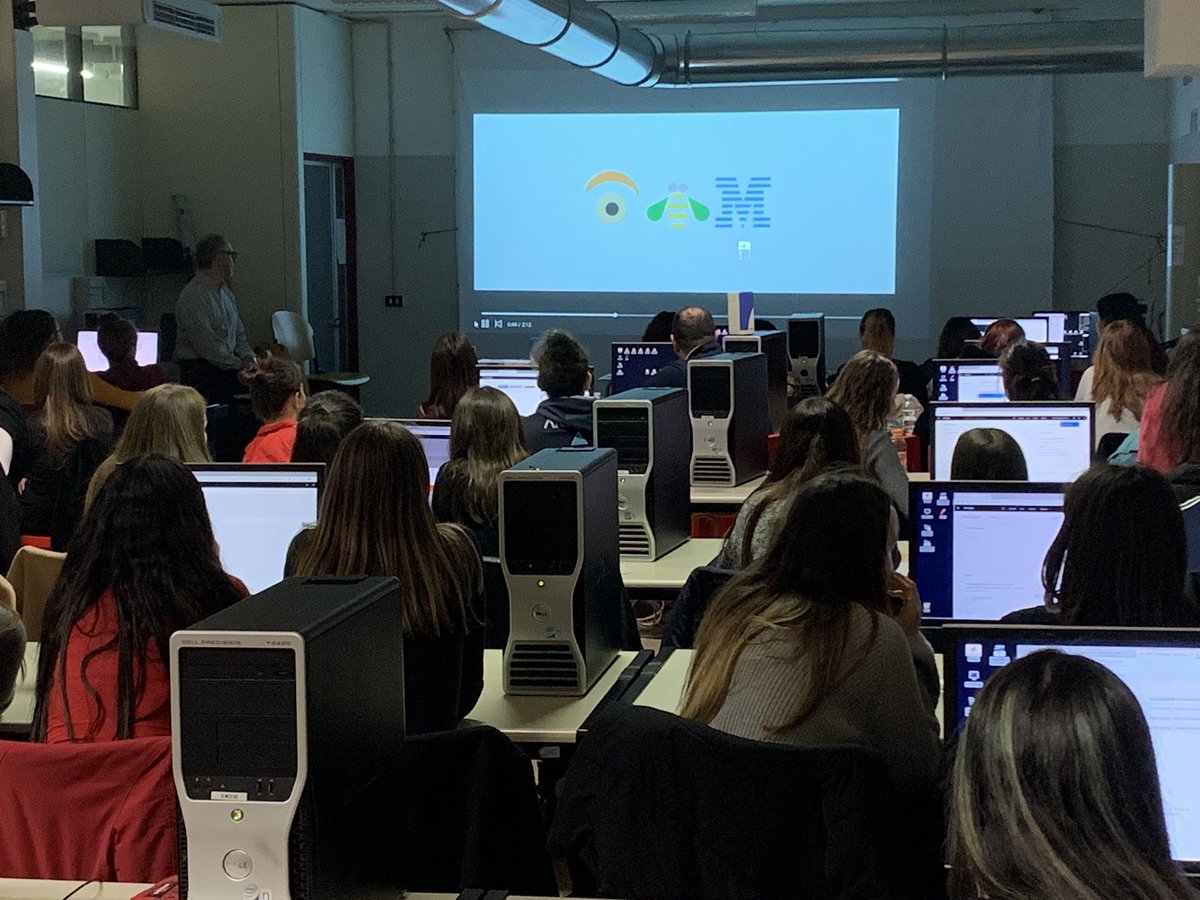 AlessandroZonin's tweet photo. Lavori in corso per #progettonerd a #genova : oggi laboratorio di sviluppo chatbot su piattaforma #IBM #Watson . Grazie alle ragazze e ai tutor #dockjoinedintech e #ibm per l’interesse e l’entusiasmo 😀👍 https://t.co/ks6m0K5k5u