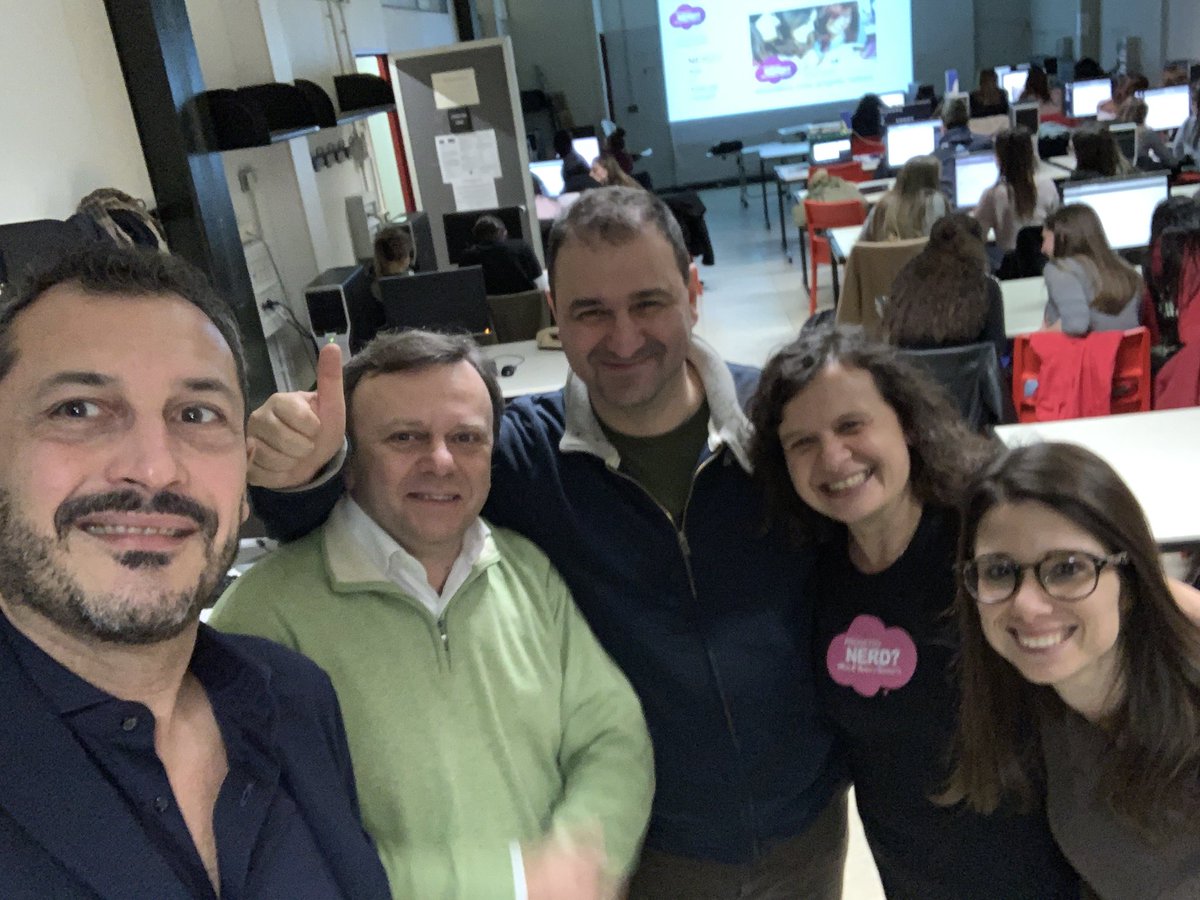 AlessandroZonin's tweet photo. Lavori in corso per #progettonerd a #genova : oggi laboratorio di sviluppo chatbot su piattaforma #IBM #Watson . Grazie alle ragazze e ai tutor #dockjoinedintech e #ibm per l’interesse e l’entusiasmo 😀👍 https://t.co/ks6m0K5k5u