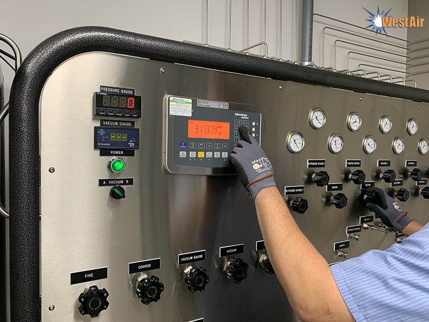 CryoVation's tweet photo. Customers like WestAir Gases &amp; Equipment make our job so much fun #WOW

“Cryovation impressed us from the first day to the last. Their help and expertise in the design stage was crucial to the final product of our custom system“  Matt @WestAirGases 

#SPECIALTYGAS #WELDING #GAWDA https://t.co/0hD5RqqbTF