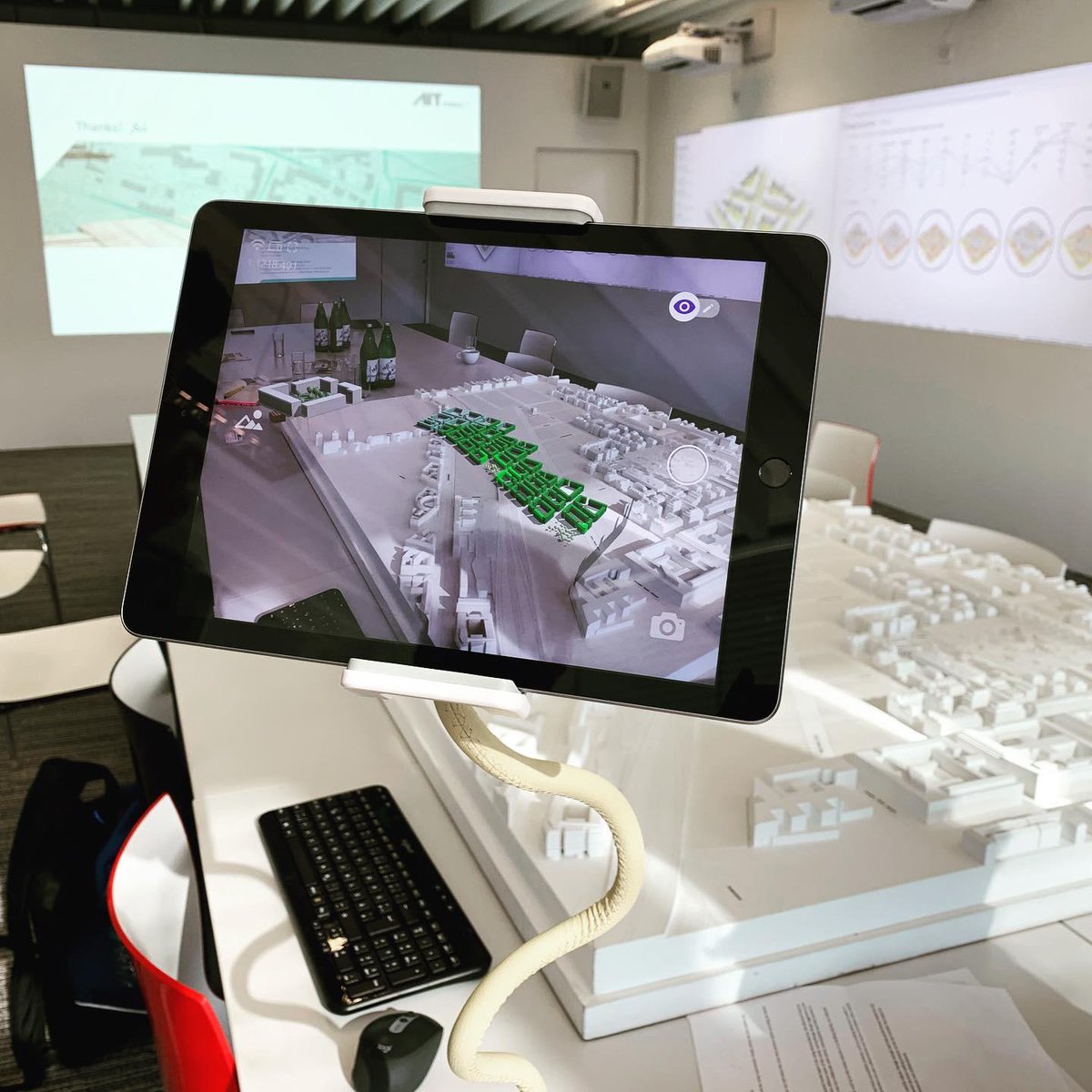 garage_atlas's tweet photo. We are creating an XR partnership with Austria’s largest Research and Technology Organisation, @AITtomorrow2day in the matter of Smart Cities. We will establish a Smart City Lab in Istanbul, very soon. https://t.co/j6yeFzo7IY