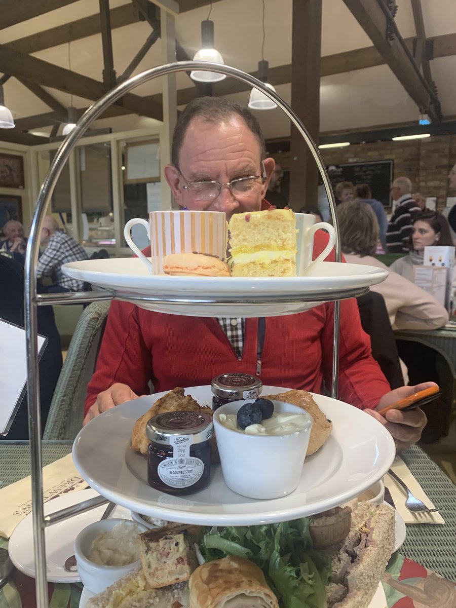 reflexology1066's tweet photo. Afternoon tea a retirement present #Drewtons https://t.co/7FD320Cs6I