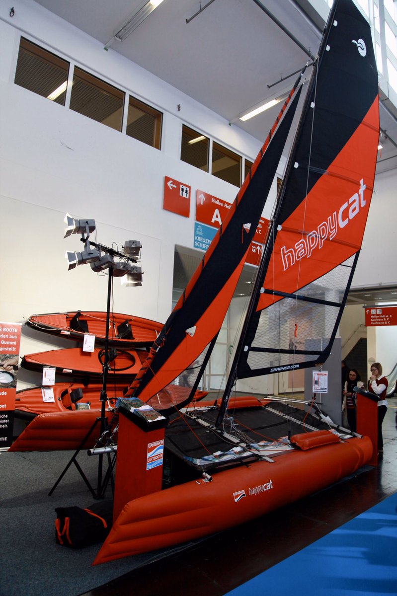 GrabnerHappyCat's tweet photo. Servus auf der free München 2020! Noch bis Sonntag könnt Ihr den neuesten HAPPY CAT HURRICANE CARBON mit neuem ROLL-BOOSTER in Halle B6 sehen. https://t.co/ET6d33NCwV