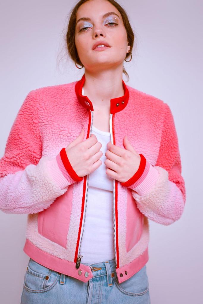 ForbesLife's tweet photo. Meet Los Angeles' Queen of Jackets—@themightyco founder Jessie Willner: https://t.co/crBDzw3Sjs https://t.co/7k3sCAorGg