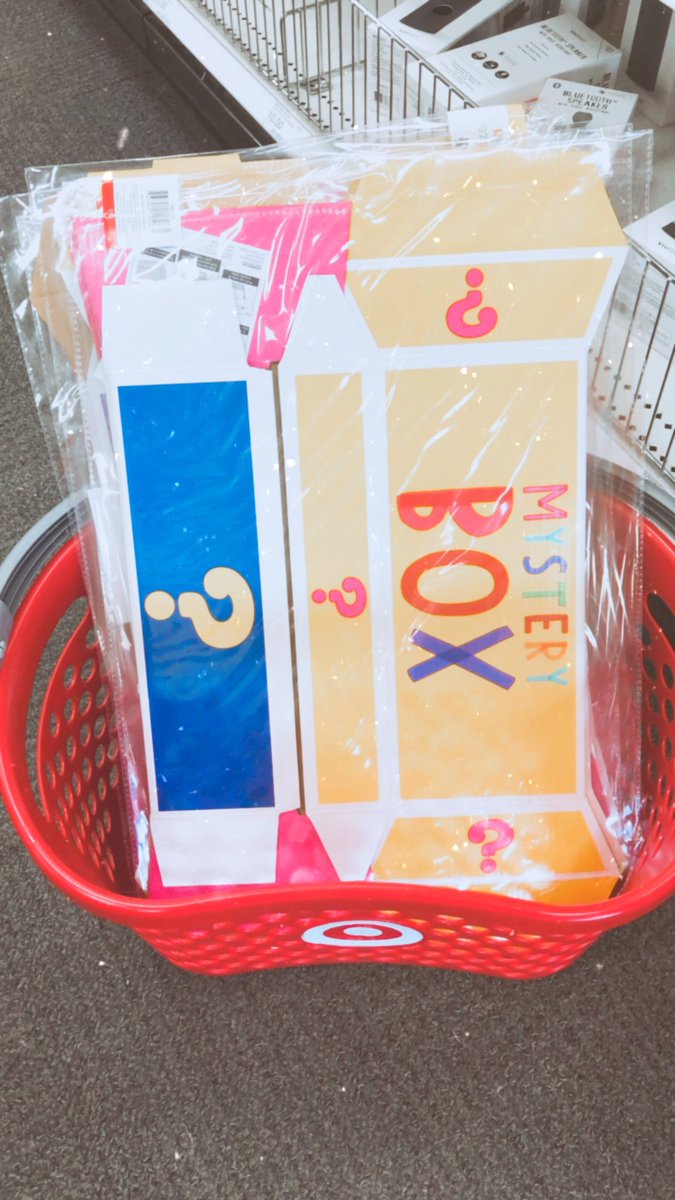EngageTeachers's tweet photo. Calling all Engaging Teachers!! How would you use this mystery box during one of your lessons? Comment below with your idea and someone will get one to try in their classroom! #engageHSD #engagingteachers #proudtobeHSD https://t.co/SfvyvCGN1p