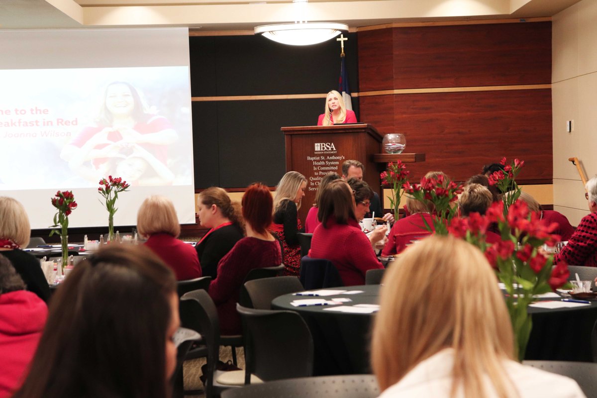 DoubleUAmarillo's tweet photo. Wendi emceeing the recent Women's Breakfast in Red event at BSA hospital. We are so proud to be involved in making our community stronger!

#agencylife #doubleumarketing https://t.co/tkKeBAdCNN