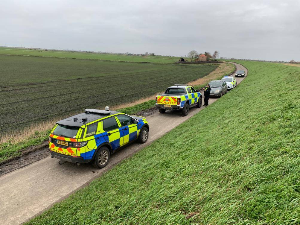 EastCambsCops's tweet photo. Cambs RCAT @CambsRuralCops and Norfolk Rural crime @RuralCrimeNfk worked together to stop this scenic which was seen hare coursing in both counties and got banned from both too. 🤜🤛 #TwoForOneDeal @RuralCrimeNfk #RCAT #OpGalileo @CambsCops https://t.co/vjzQMG3w4L
