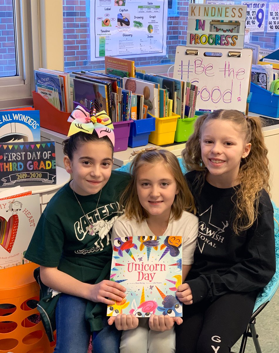 MsScarnati's tweet photo. Ready to end our week with unicorns and kindness messages! #InThisClaasroom #WeIncludeEveryone 💕💜💕🦄🎗 #Bethegood #KindnessMatters #Livlikeaunicorn @CatenaColts https://t.co/OEQg9uclii