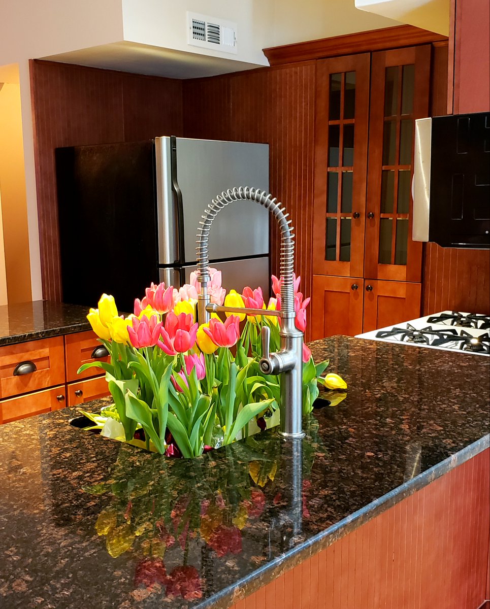 tomsmitley's tweet photo. New Listing - OPEN HOUSE Sat &amp; Sun noon to 2 p.m. - 4 story, 2400 sq ft, 4 bedroom, 2 bath townhouse with renovated kitchen &amp; baths, refinished hardwood floors and 3 outdoor spaces. - 419 S. 13th Street https://t.co/sx1ew2Ba0c