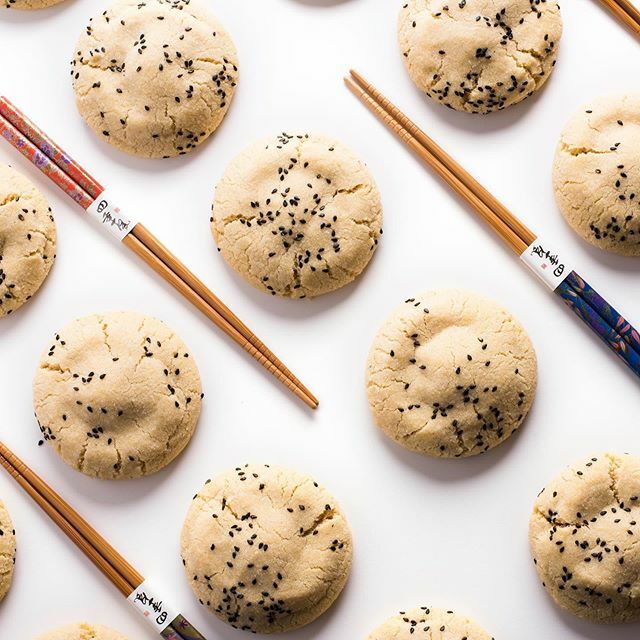 RubySnap's tweet photo. How many of you have actually tried Sachi? Sesame tahini-I dare you to try it! At least a sample, what’s that gunna hurt?
#extraordinary #cookiebakery https://t.co/UGitfiQlYw https://t.co/OJlKLUMTFO