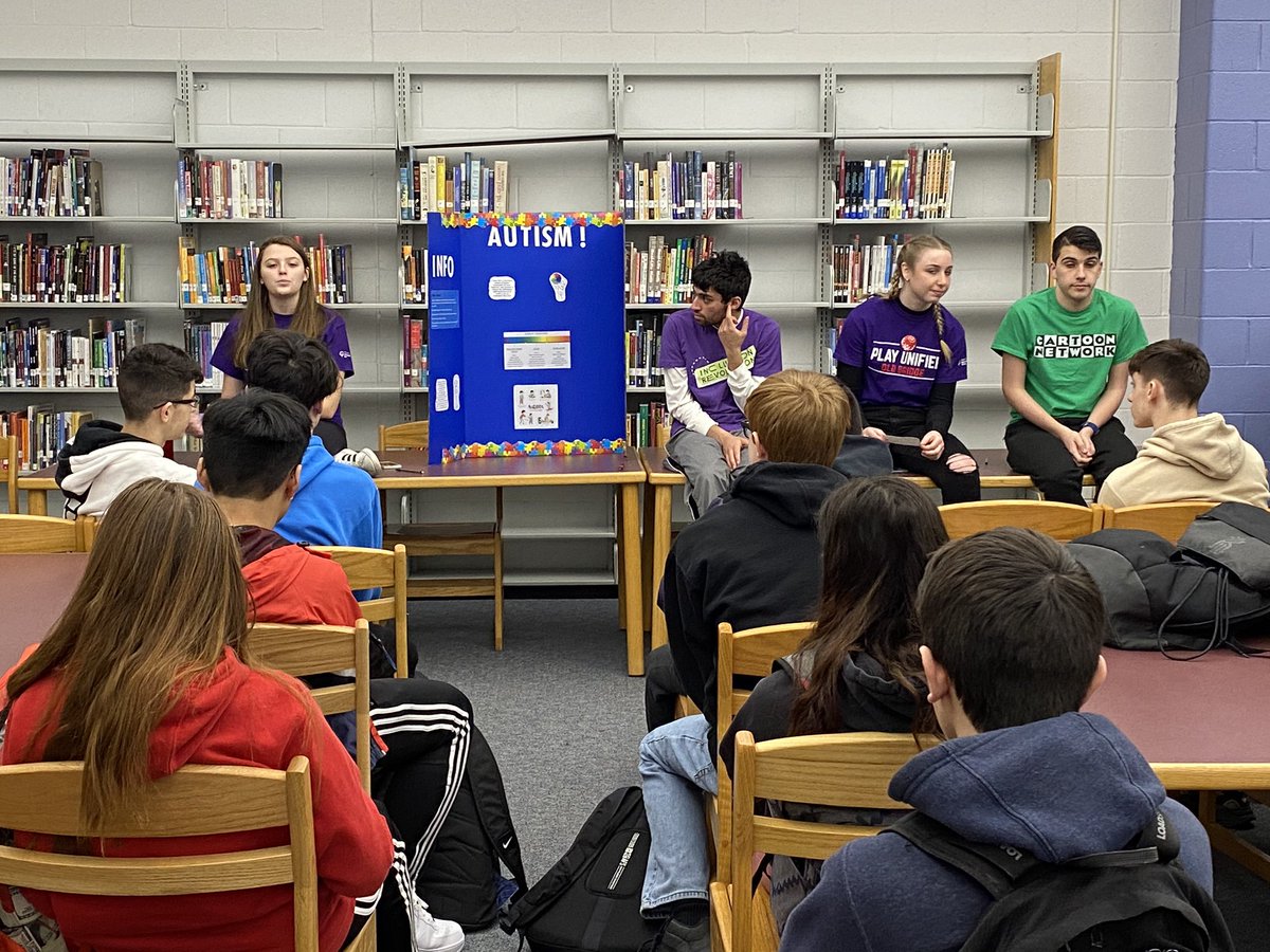 OB_Dougherty's tweet photo. These @OBplayunify students are sharing knowledge and information about different disabilities at their Disability Fair! So many great presentations for their peers! #inclusion @FazioSally @MrsCarrollOBHS @OBPS_DOSS @OBSupCittadino @OBassistantsup https://t.co/1NaeKnedDx