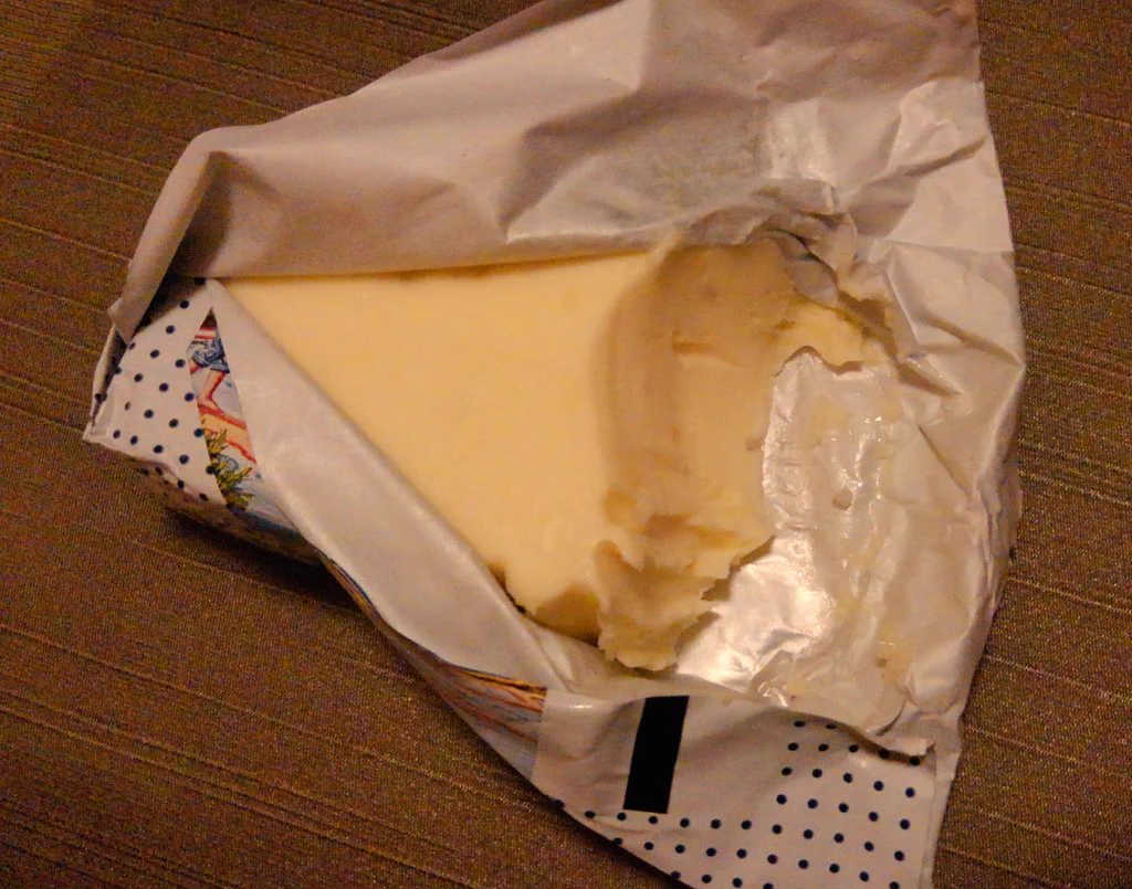 単体でバクバク食えるやべーバター！？「セルドメール」はチーズみたいにスライスしてそのまま食べるとすごくおいしい！！
