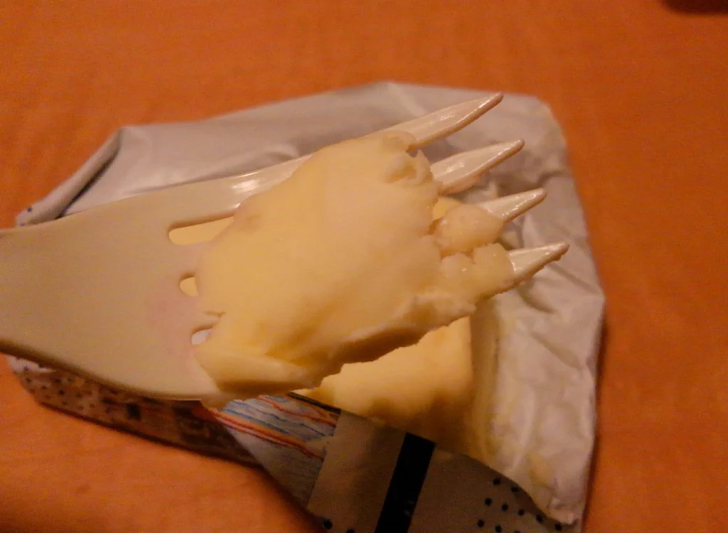 単体でバクバク食えるやべーバター！？「セルドメール」はチーズみたいにスライスしてそのまま食べるとすごくおいしい！！