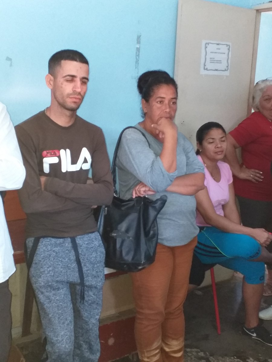 DmpfCiro's tweet photo. Comenzando el día con las noticias y con la entrega del reconocimiento hacia nuestra entidad por ser la mejor del año 2019 https://t.co/LWvkjVg4Hv