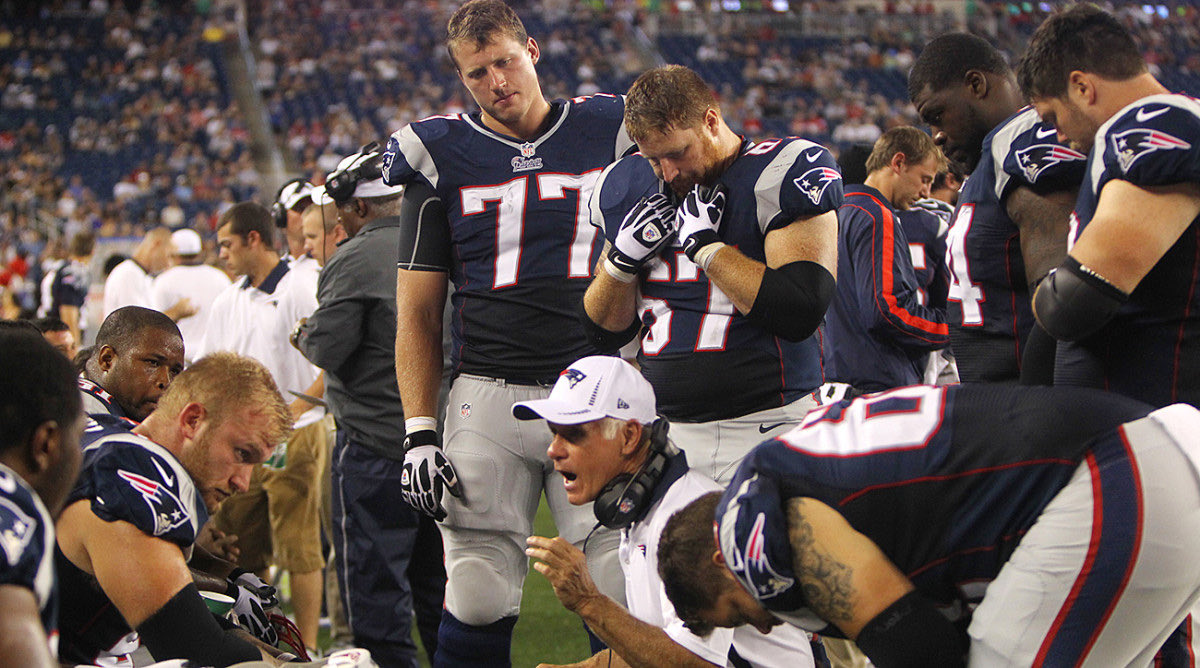 MRittCGS's tweet image. “The job of any offensive line is to protect the quarterback, open holes for the running backs and allow your offense to make big plays. That’s what they’re supposed to do.”

-Dante Scarnecchia former New England OL Coach