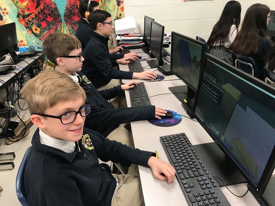STSAshburnVA's tweet image. Our latest track of awesome Middle School Electives is in full swing.  Here we have 7th &amp;amp; 8th graders in "3D Design and Minecraft Coding" diving further into #coding.  #STREAMSchool #STEM