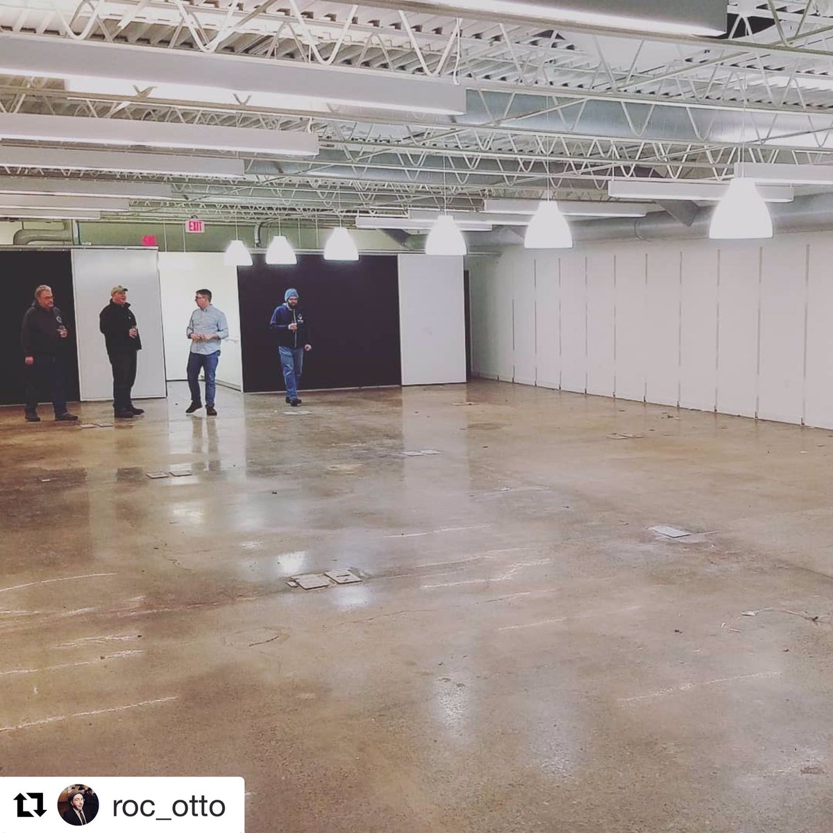 RocBrewingCo's tweet photo. ✨ A sneak peek at our new space thanks to #RochesterBeerBlog’s @omv6369! ✨ 

Stay tuned for updates regarding our expansion and partnership with @flxwienery! #RocBrewingExpansion #Brewery #Changes #CraftBeer #RocBeer #FLXWienery #FLX #Roc #RochesterNY https://t.co/YYOWcAA8Z6