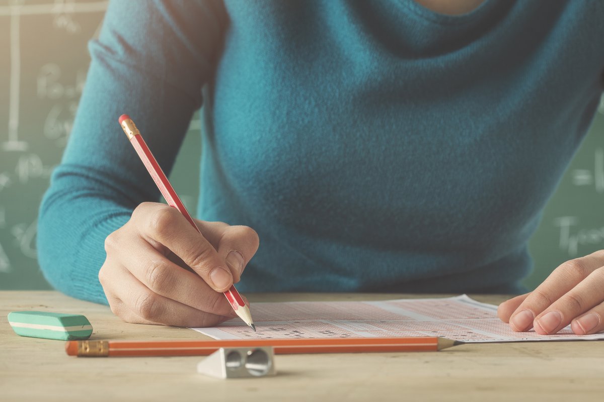 upsu's tweet image. The final exam timetable for the May exam period is now available here: loom.ly/3_BhNYI 

For tips on revision and mental health during exam season visit: loom.ly/ATchpwk 

#SUsupport #exams #UniversityOfPlymouth #revision #upsu #students #plymouth @PlymUni