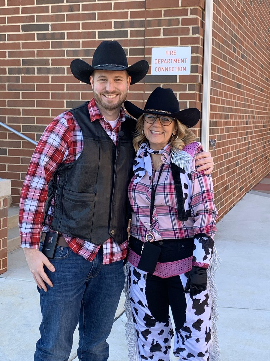 I want to thank the <a href="/LorewoodElem/">Lorewood Grove Elementary</a> staff and community for making this a FUN year for kids! 🤠 Kids deserve it. They work hard.